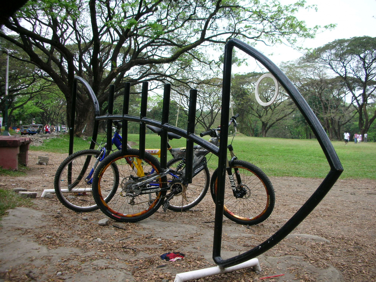 File:Fish Rack.JPG - Iskomunidad