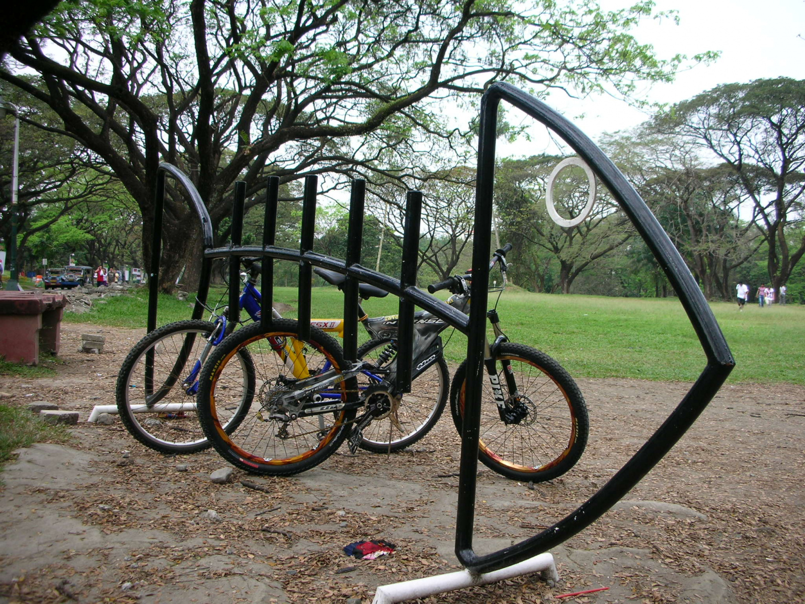 File:Fish Rack.JPG - Iskomunidad